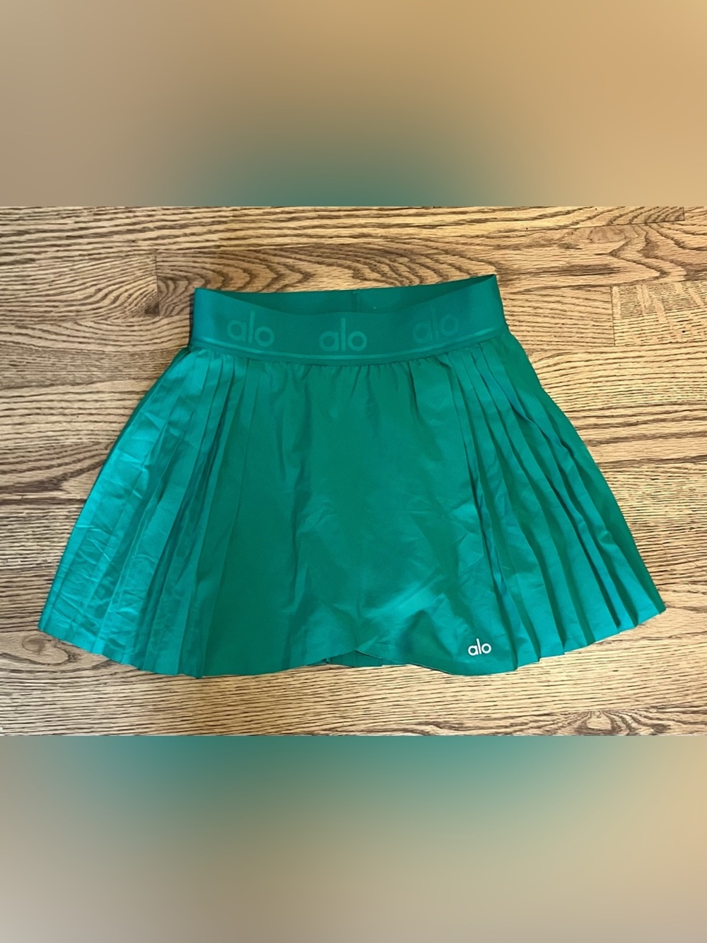 Alo Yoga Aces Tennis Skirt - Picture 2 of 3